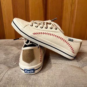 Keds Women's Kickstart Pennant Sneaker